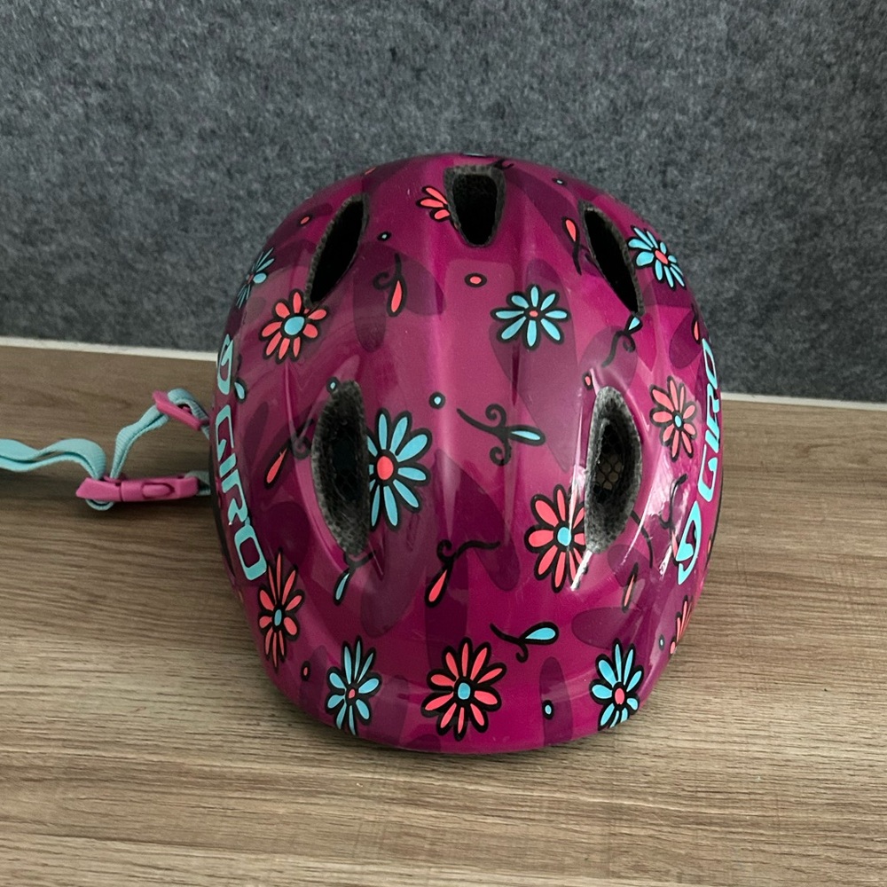 Giro Scamp Helmet Pink Street Sugar Daisies S